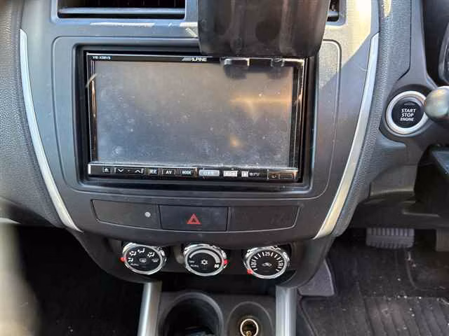 MITSUBISHI RVR