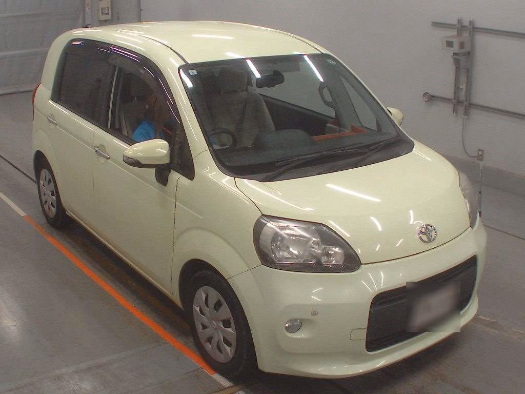 TOYOTA PORTE