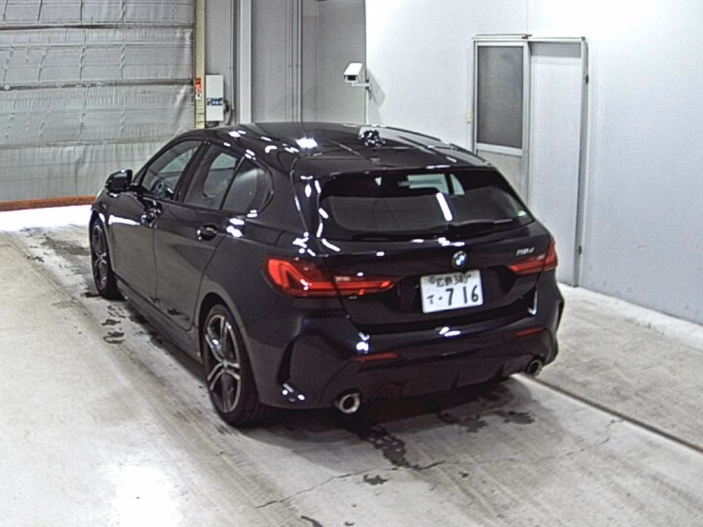 BMW 1-SERIES