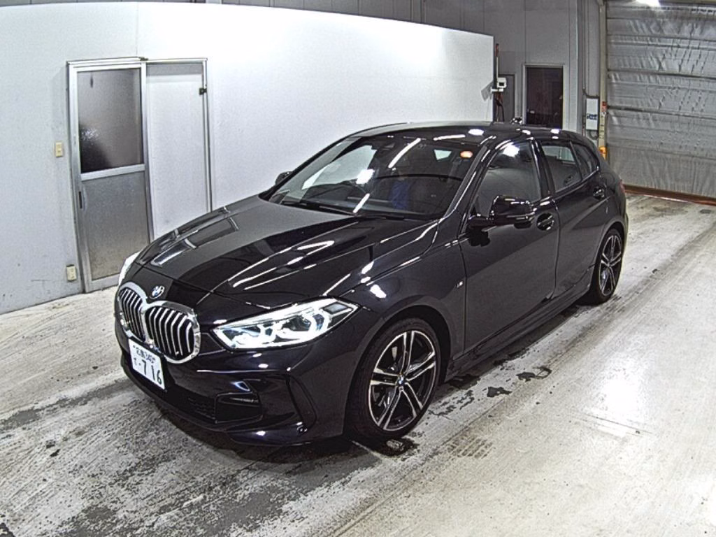 BMW 1-SERIES