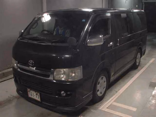 TOYOTA REGIUS ACE