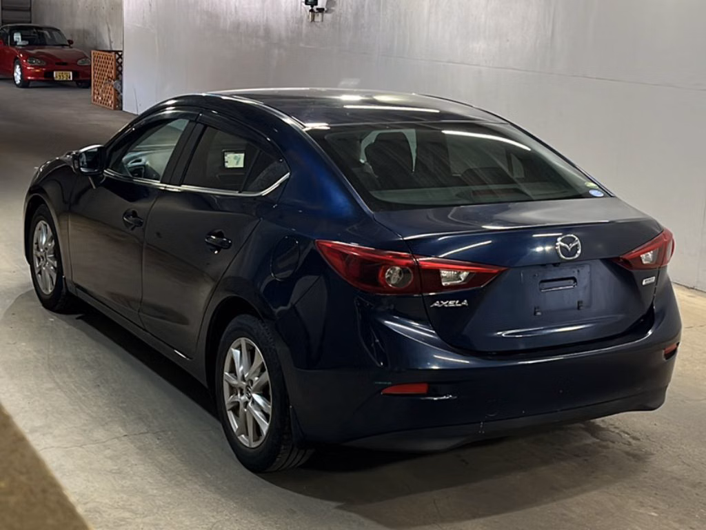 MAZDA AXELA