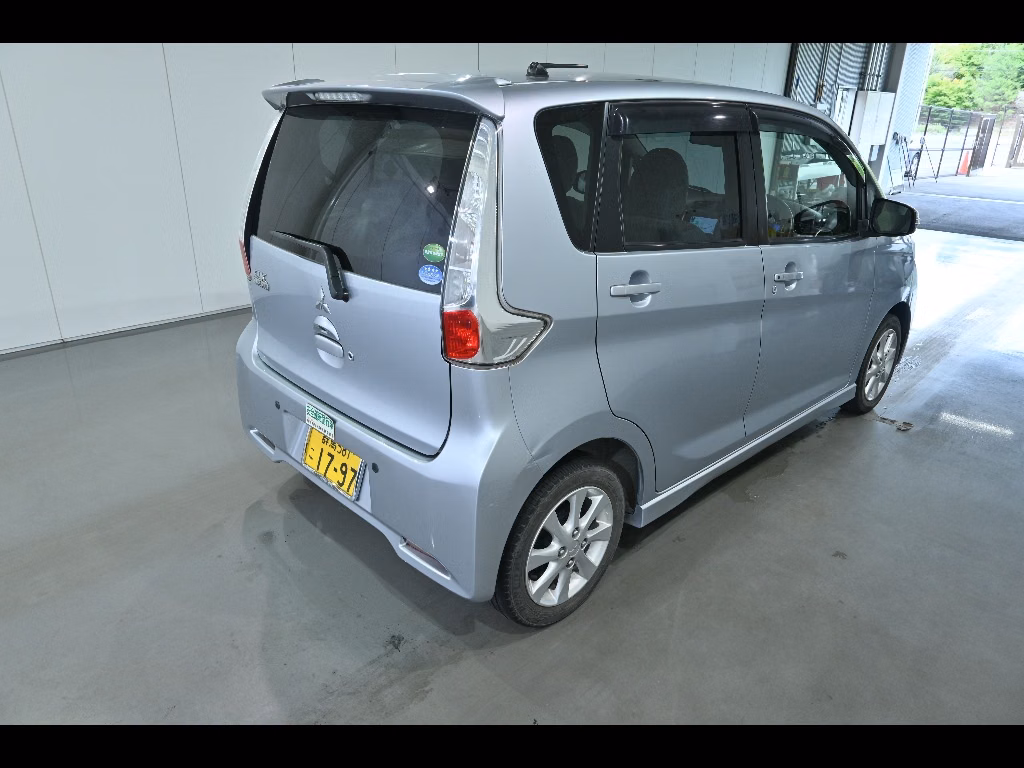 MITSUBISHI EK CUSTOM