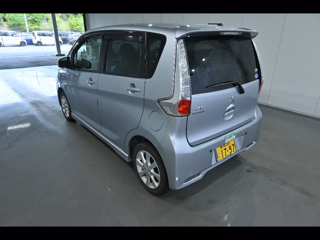 MITSUBISHI EK CUSTOM