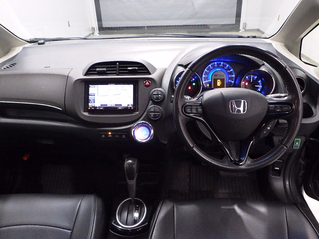 HONDA FIT SHUTTLE