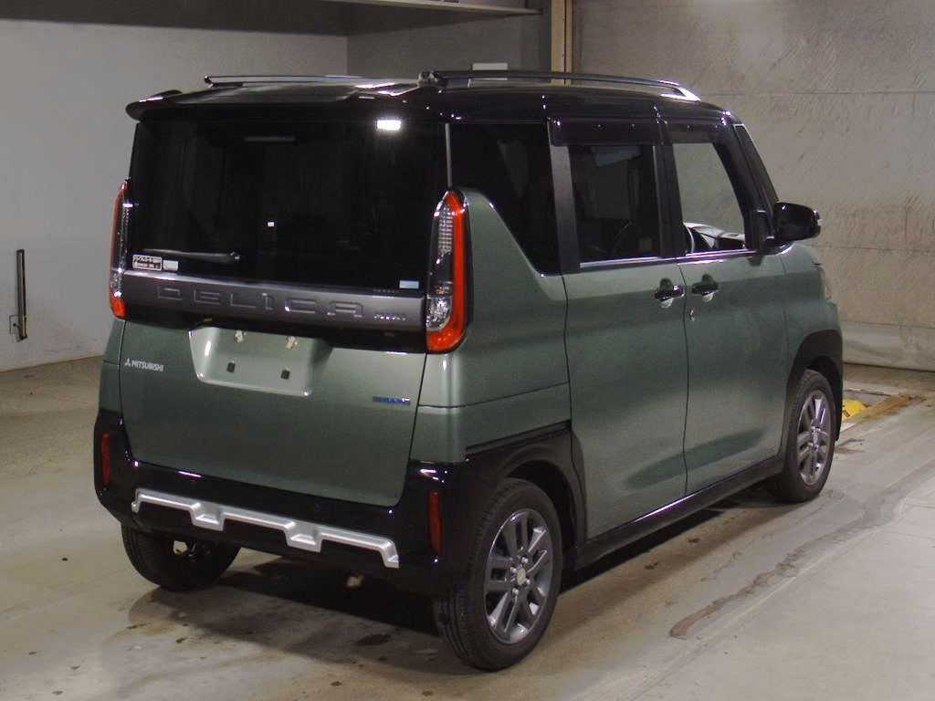 MITSUBISHI DELICA MINI