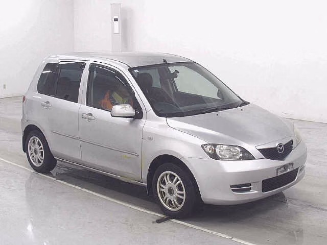 MAZDA DEMIO