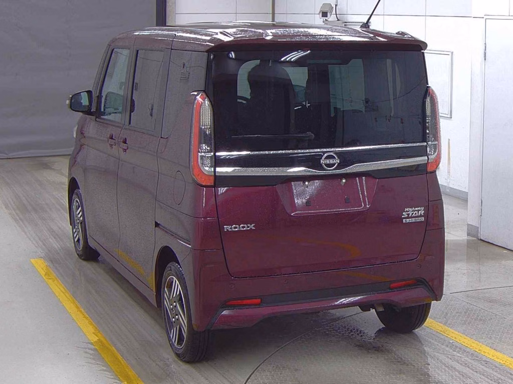 NISSAN ROOX