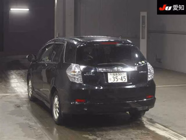 HONDA FIT SHUTTLE