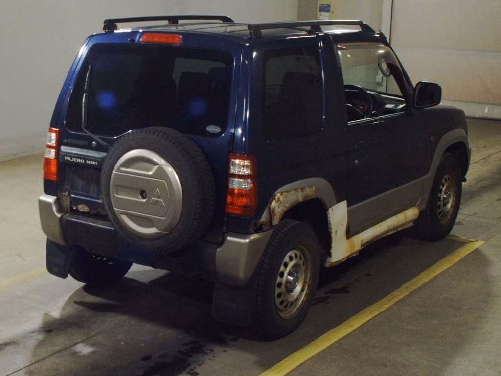 MITSUBISHI PAJERO MINI