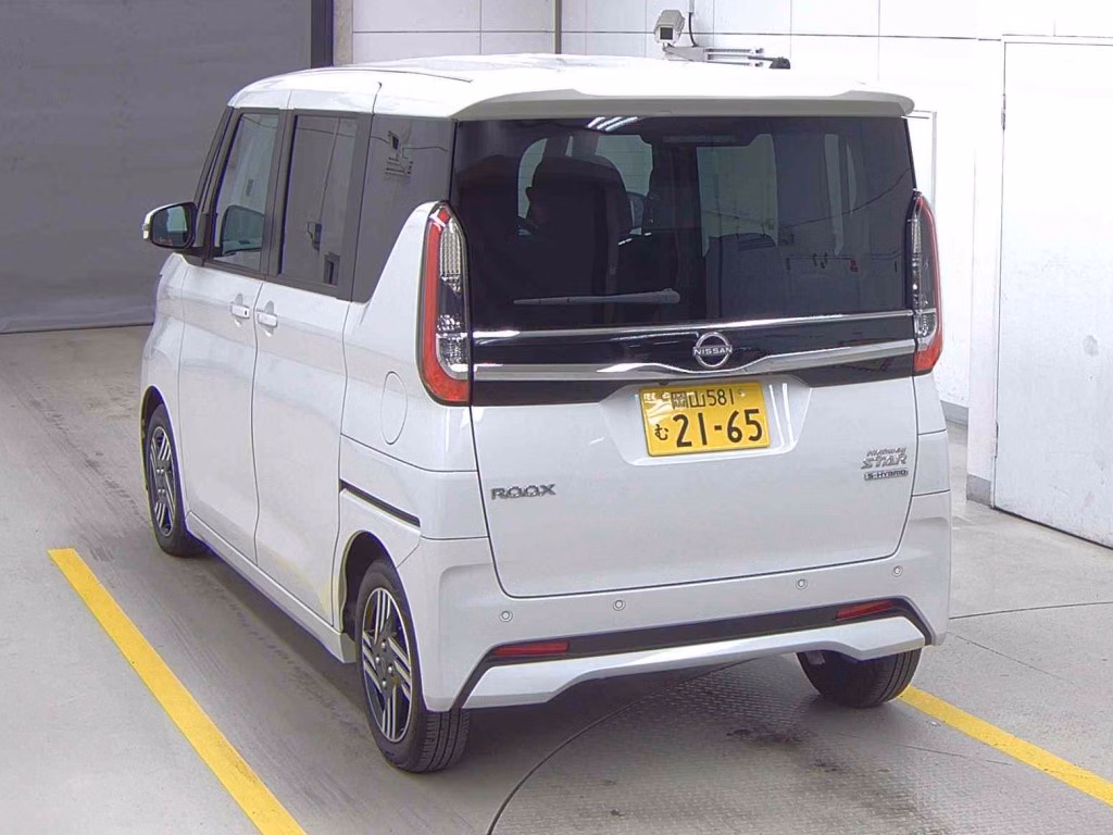 NISSAN ROOX