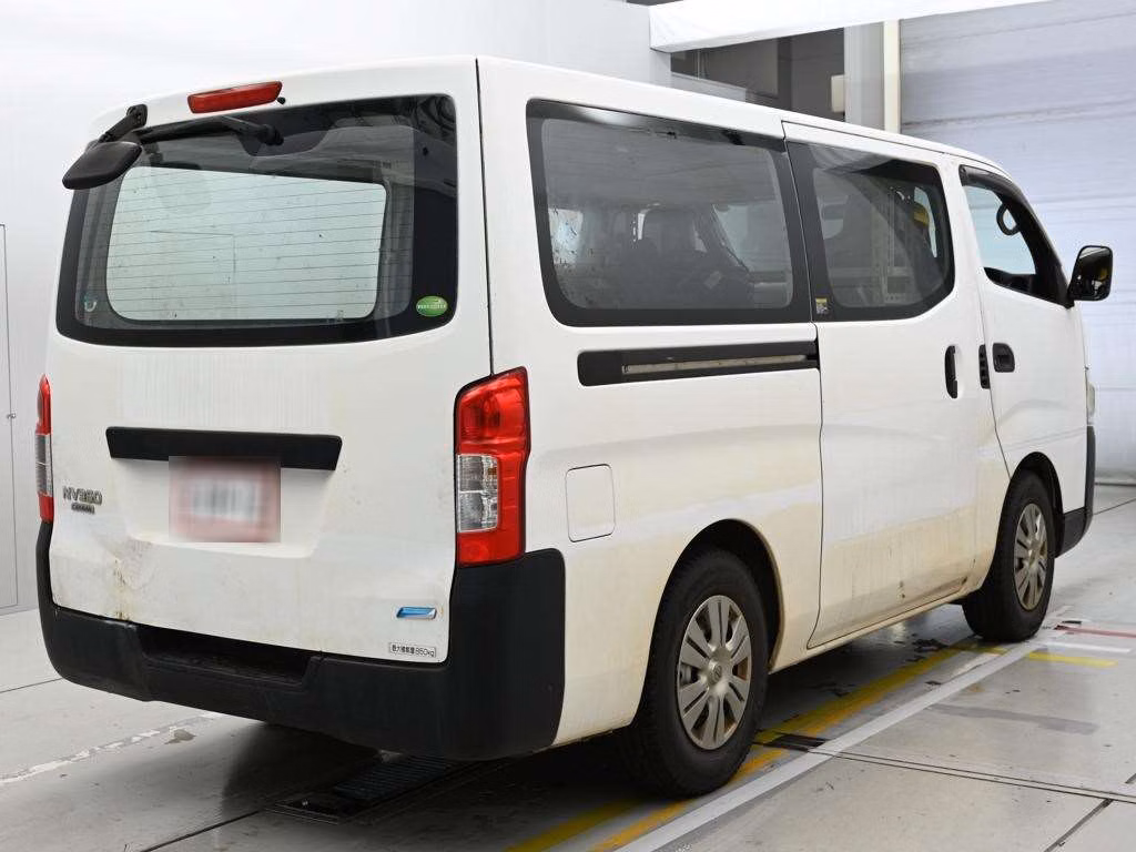 NISSAN NV350 CARAVAN