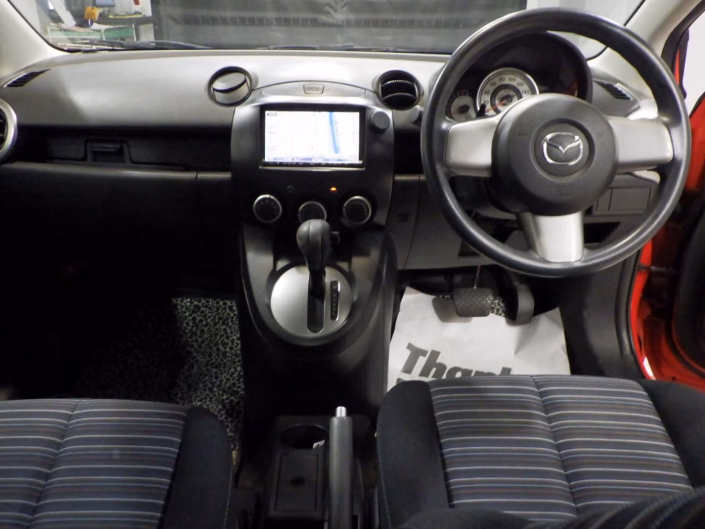 MAZDA DEMIO