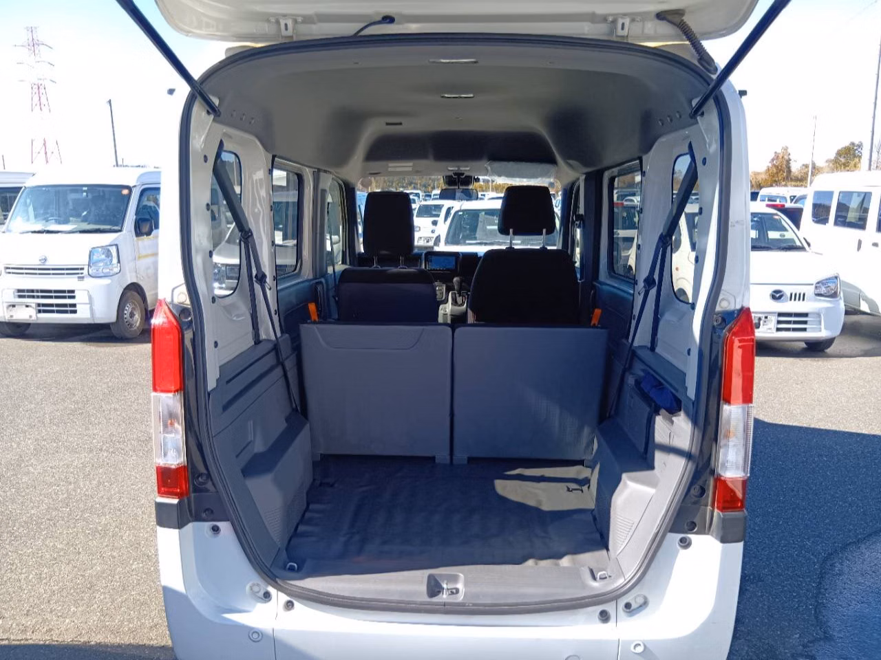 HONDA N-VAN
