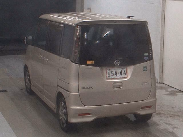 NISSAN ROOX