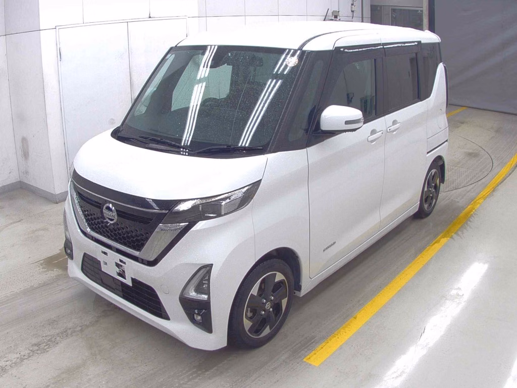 NISSAN ROOX