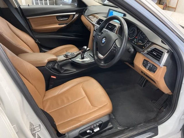 BMW 3-SERIES