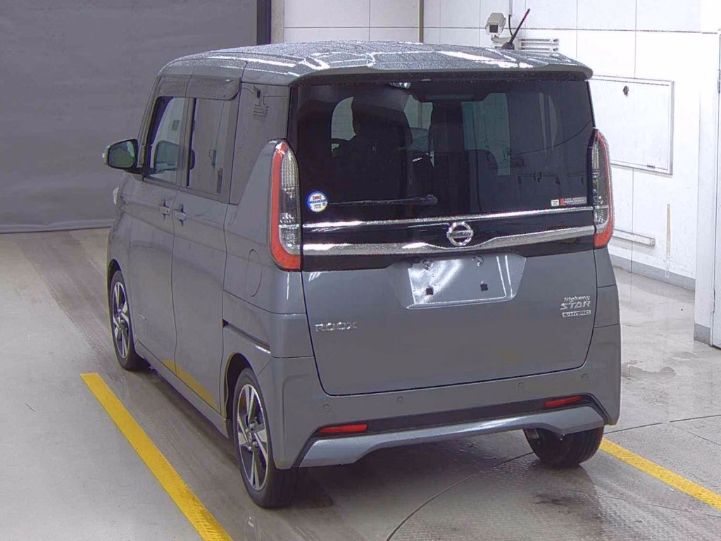NISSAN ROOX