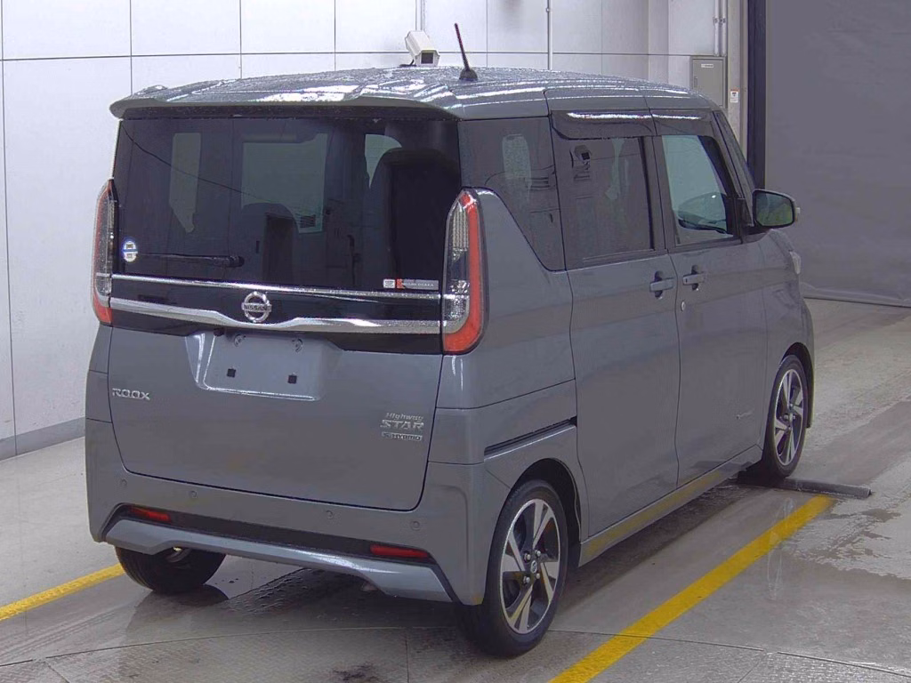 NISSAN ROOX