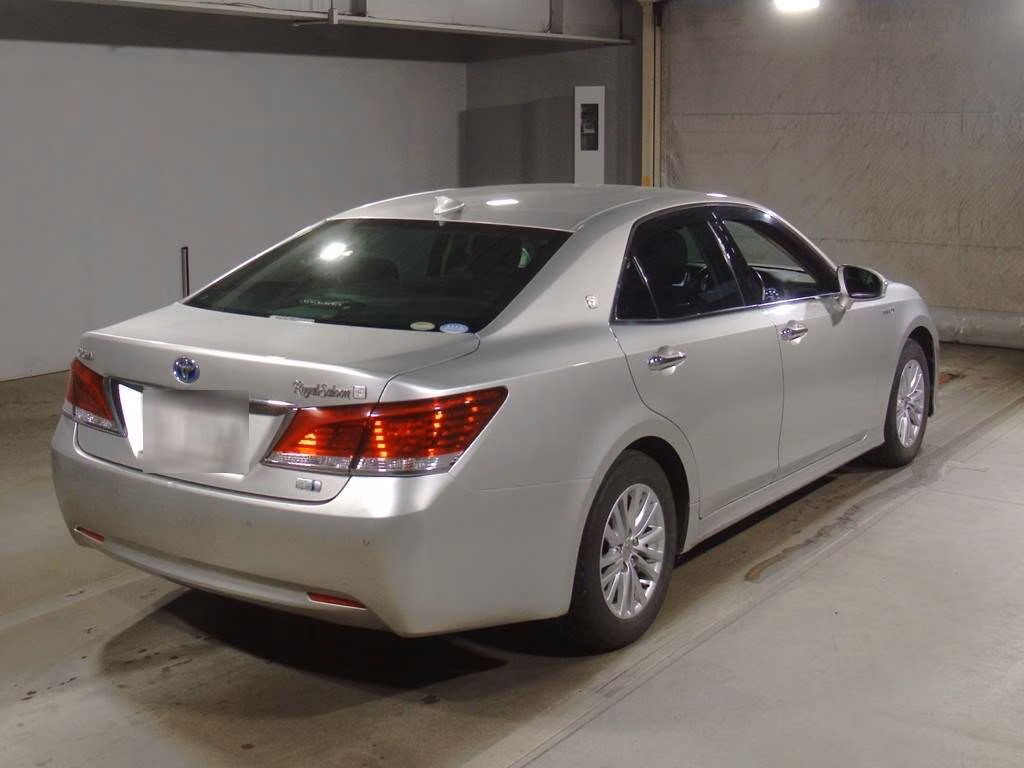 TOYOTA CROWN