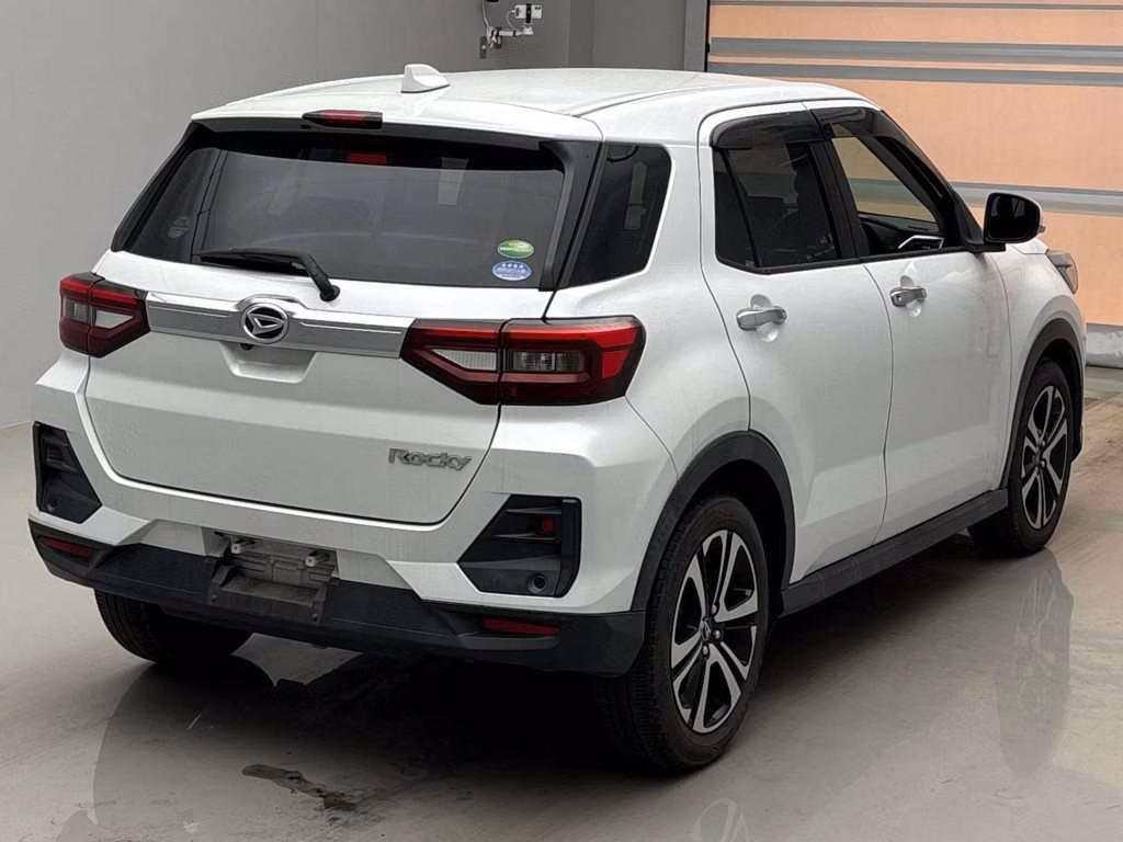 DAIHATSU ROCKY