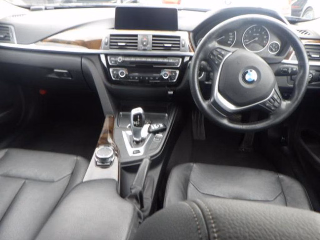 BMW 3-SERIES