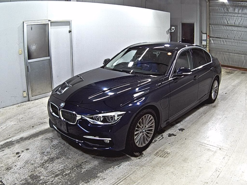 BMW 3-SERIES