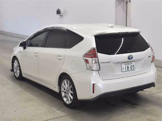TOYOTA PRIUS ALPHA