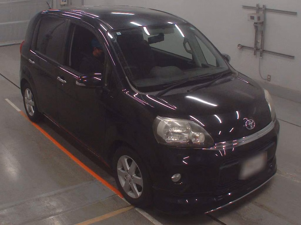 TOYOTA PORTE