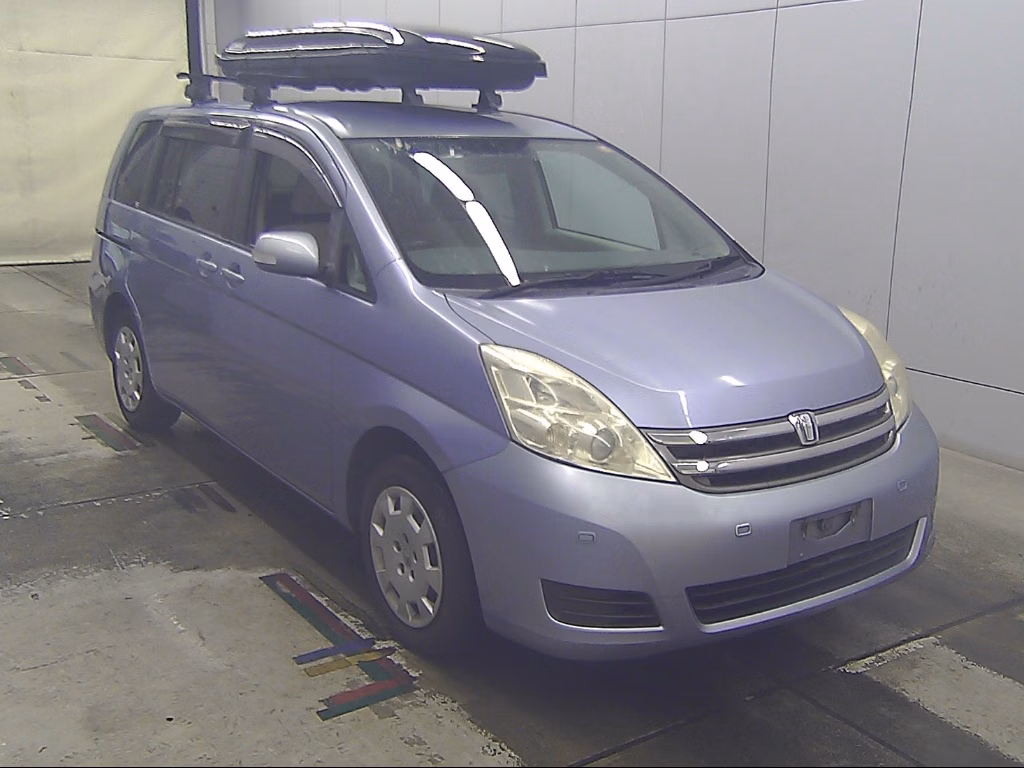 TOYOTA ISIS