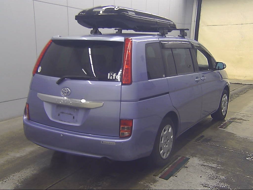 TOYOTA ISIS