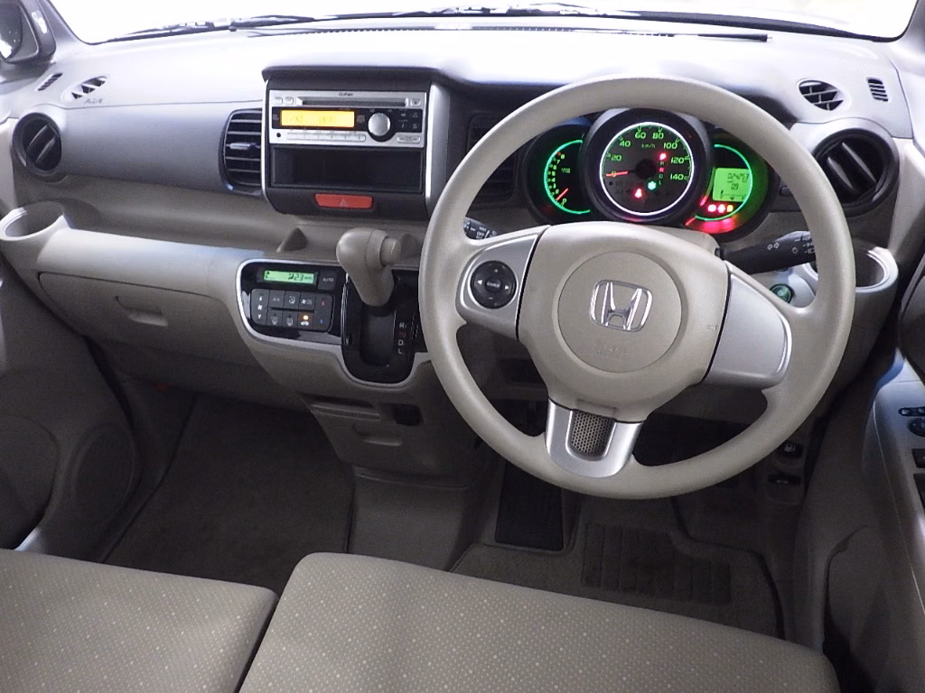 HONDA N-BOX