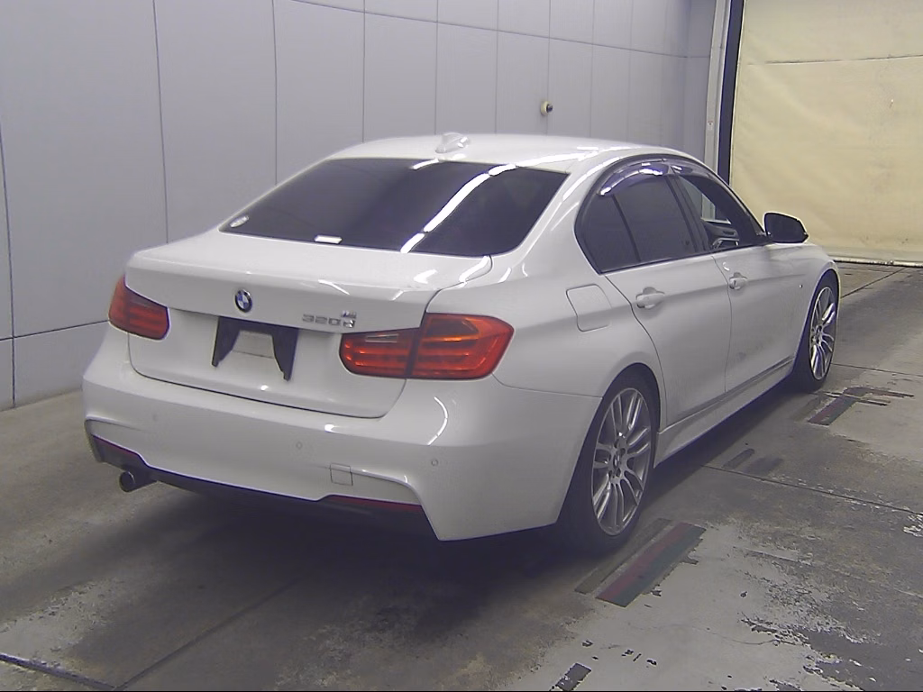 BMW 3-SERIES