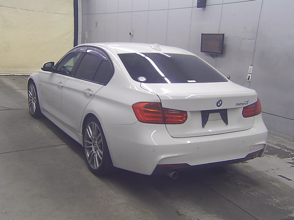 BMW 3-SERIES