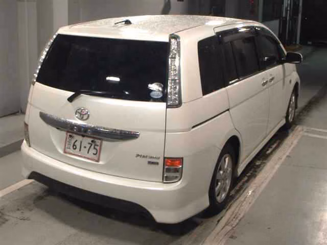 TOYOTA ISIS