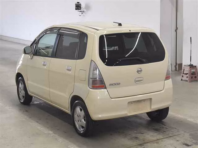NISSAN MOCO