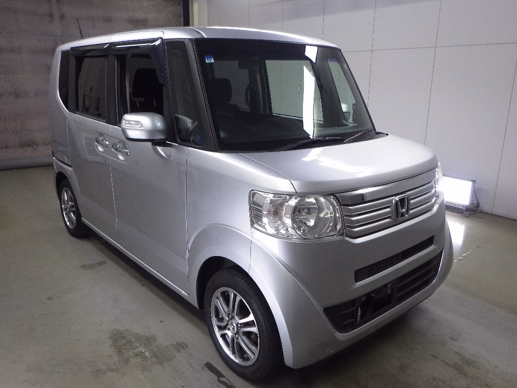 HONDA N-BOX