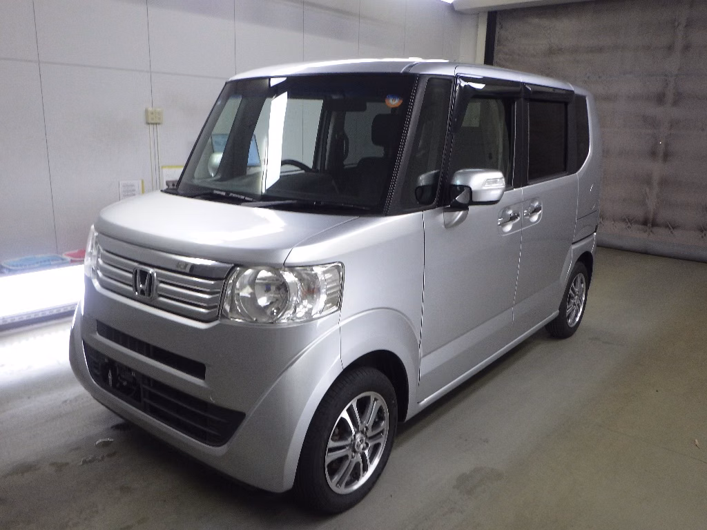 HONDA N-BOX