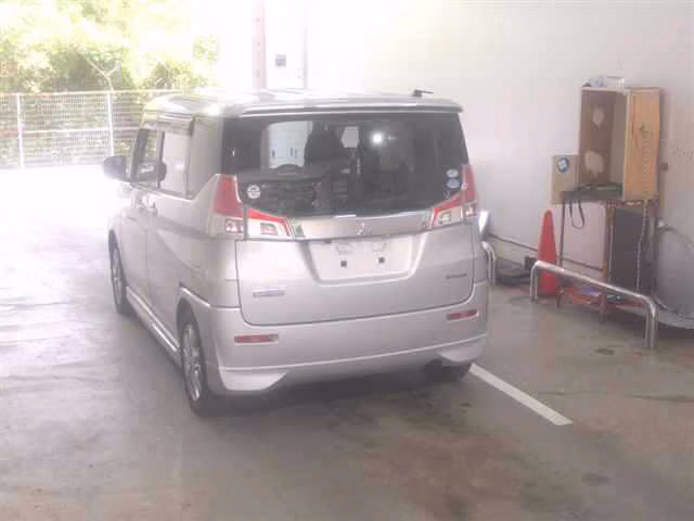 MITSUBISHI DELICA D:2