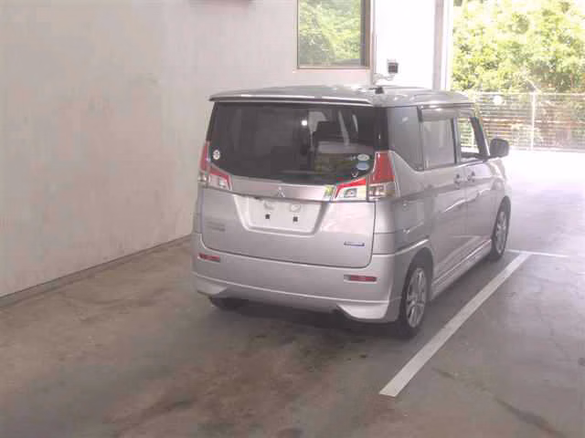 MITSUBISHI DELICA D:2