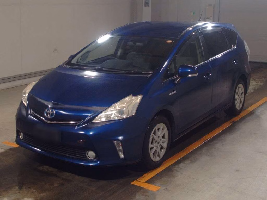 TOYOTA PRIUS ALPHA