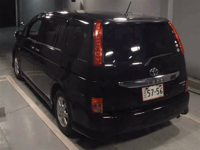 TOYOTA ISIS