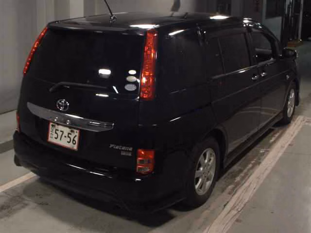 TOYOTA ISIS