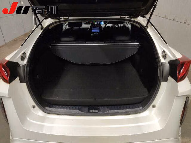 TOYOTA PRIUS PHV