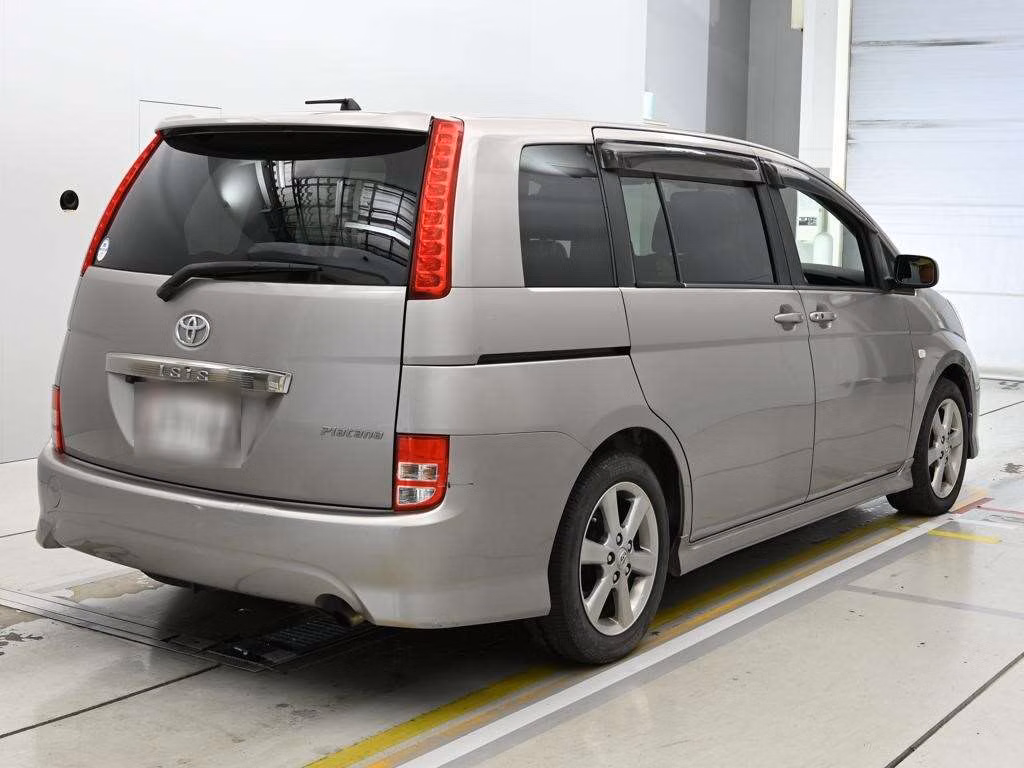 TOYOTA ISIS