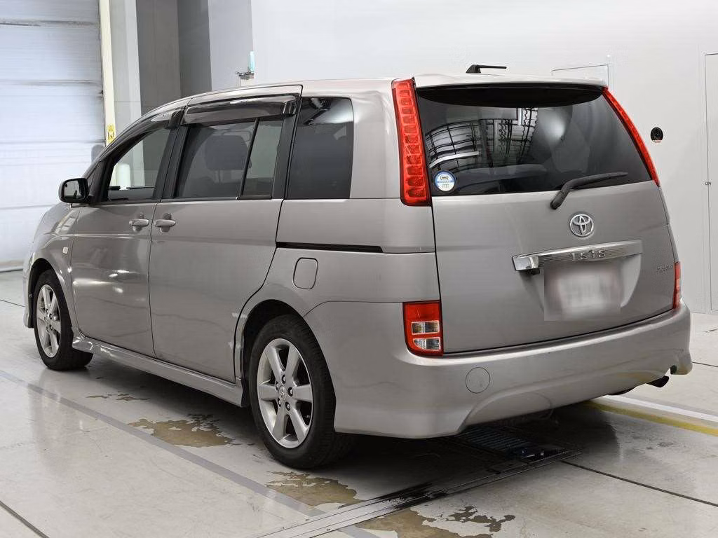 TOYOTA ISIS