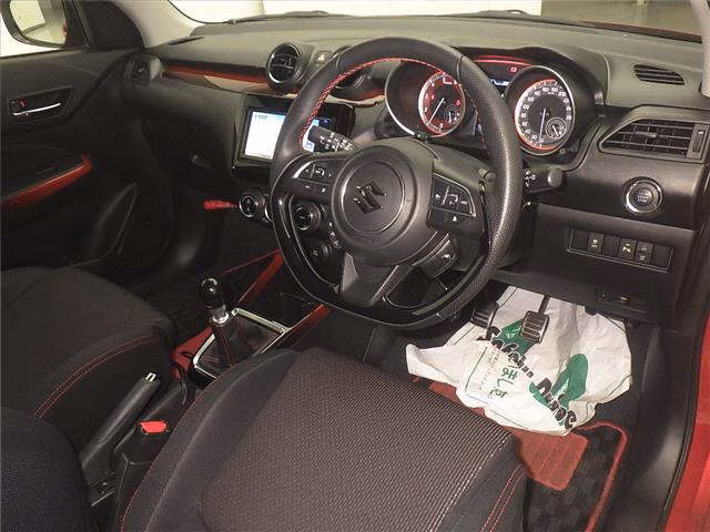 SUZUKI SWIFT