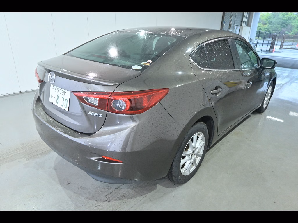 MAZDA AXELA