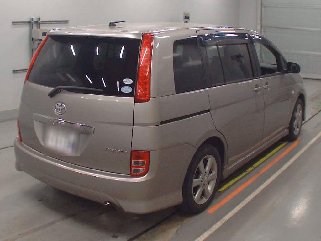 TOYOTA ISIS