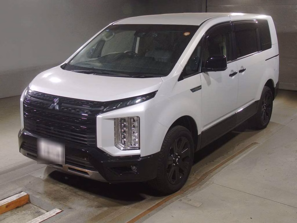 MITSUBISHI DELICA D:5